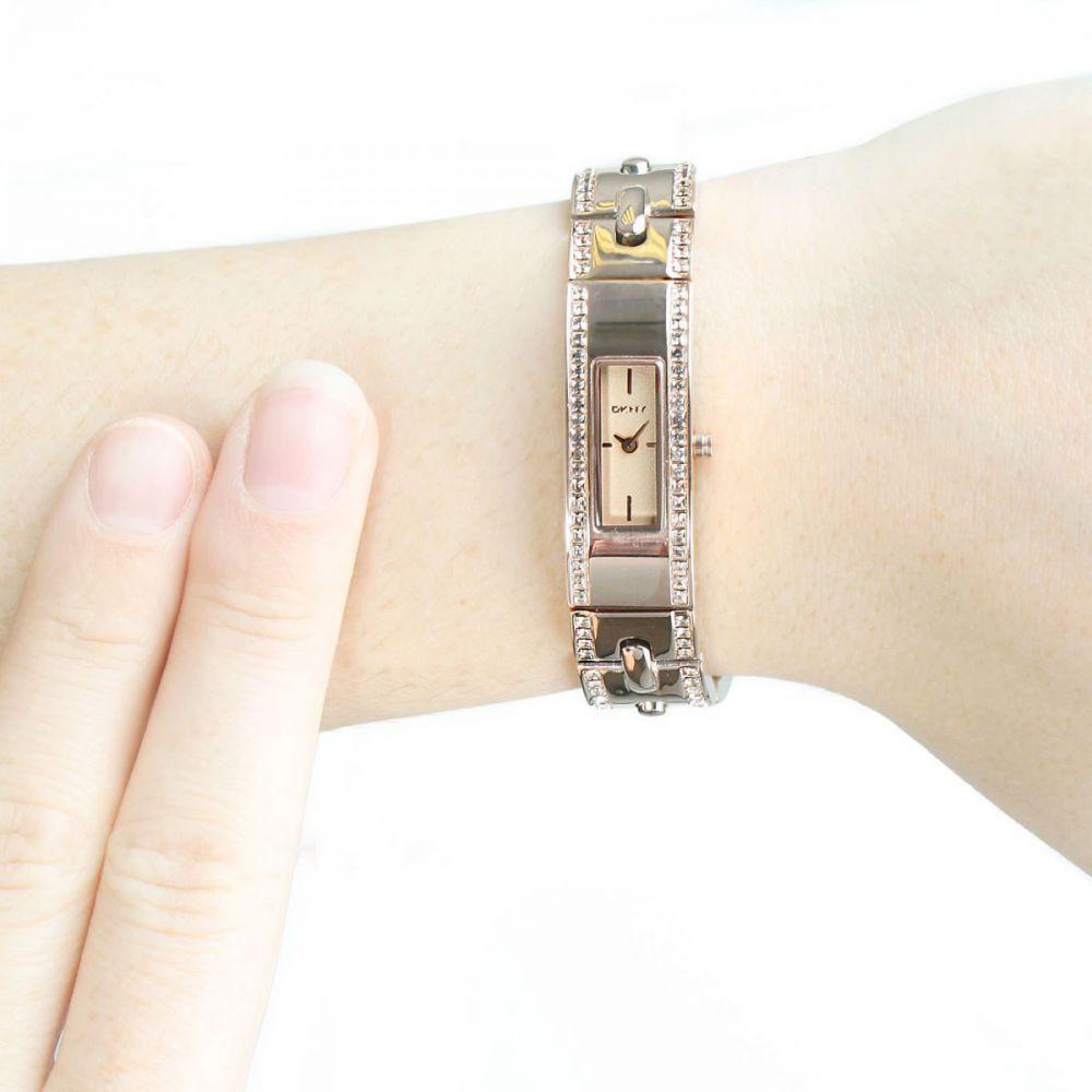 ساعت مچی زنانه دی کی ان وای NY2176