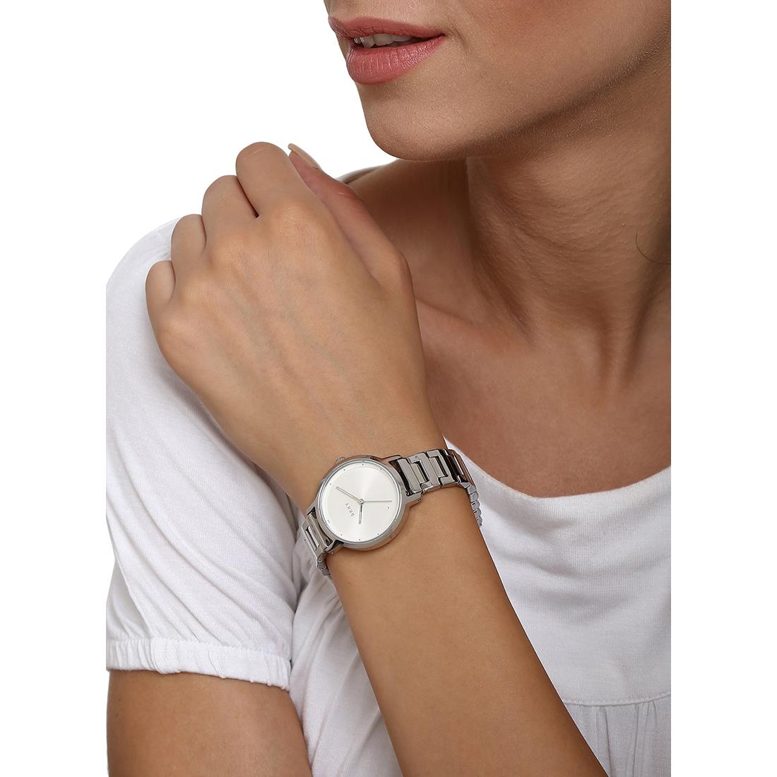 ساعت مچی زنانه دی کی ان وای NY2635