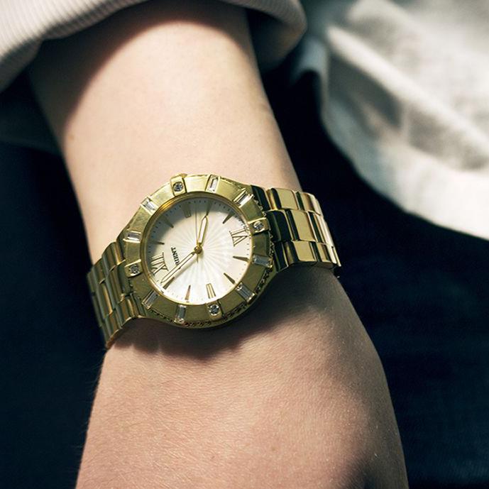 ساعت مچی زنانه اورینت FQC0D003W0