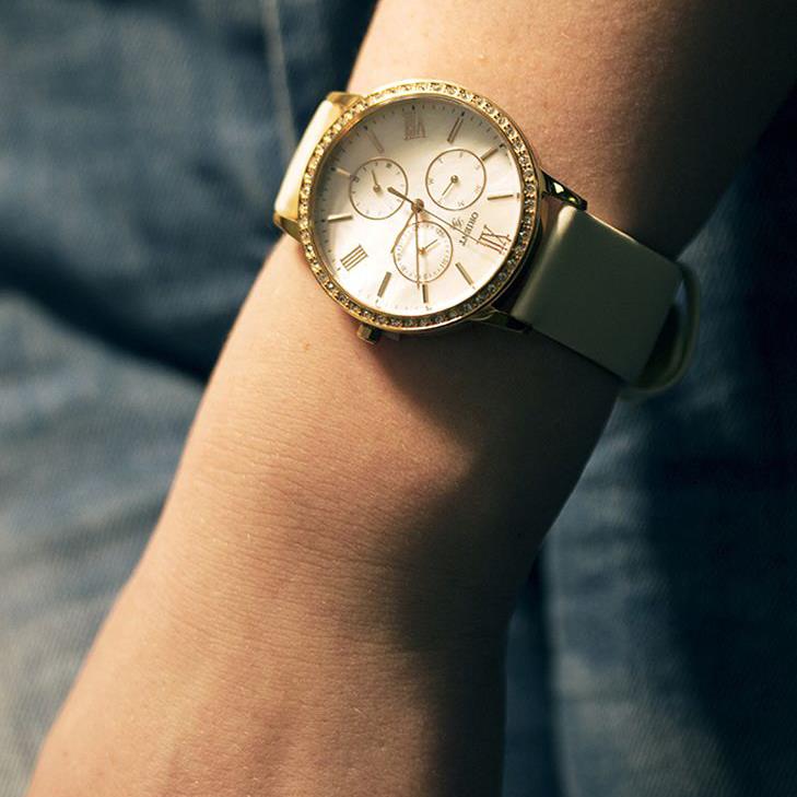 ساعت مچی زنانه اورینت FUT0H002W0