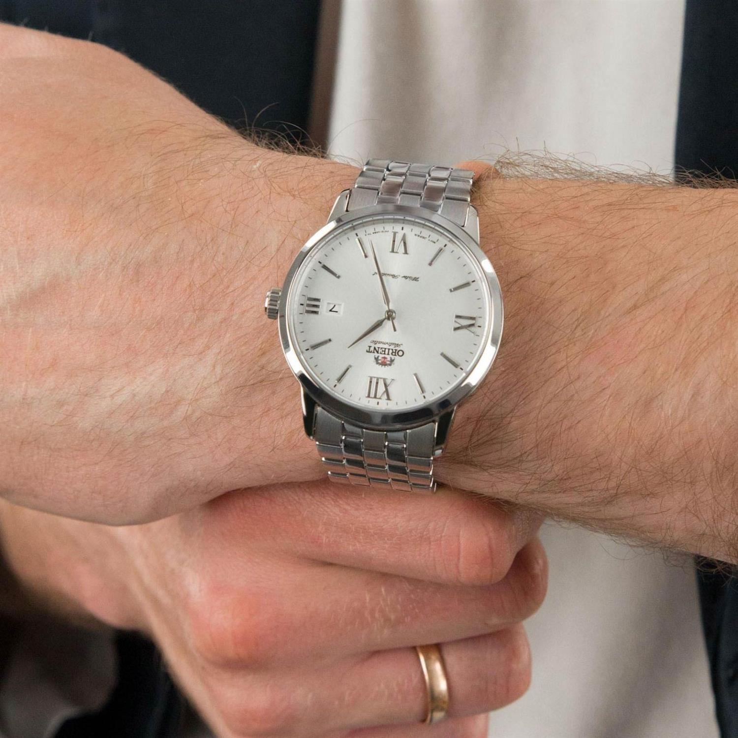 ساعت مچی مردانه اورینت RA-AC0F10S10E