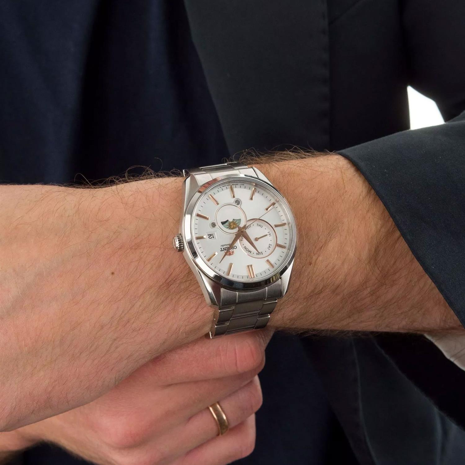 ساعت مچی مردانه اورینت RA-AK0306S10B