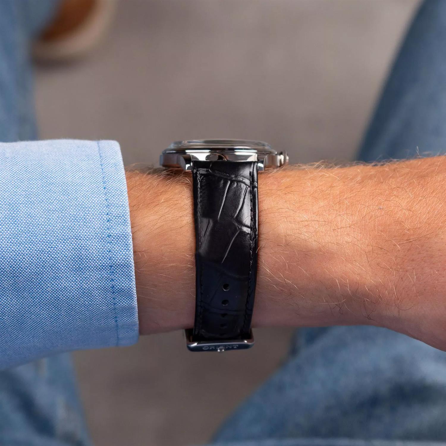 ساعت مچی مردانه اورینت RA-AP0101B30B