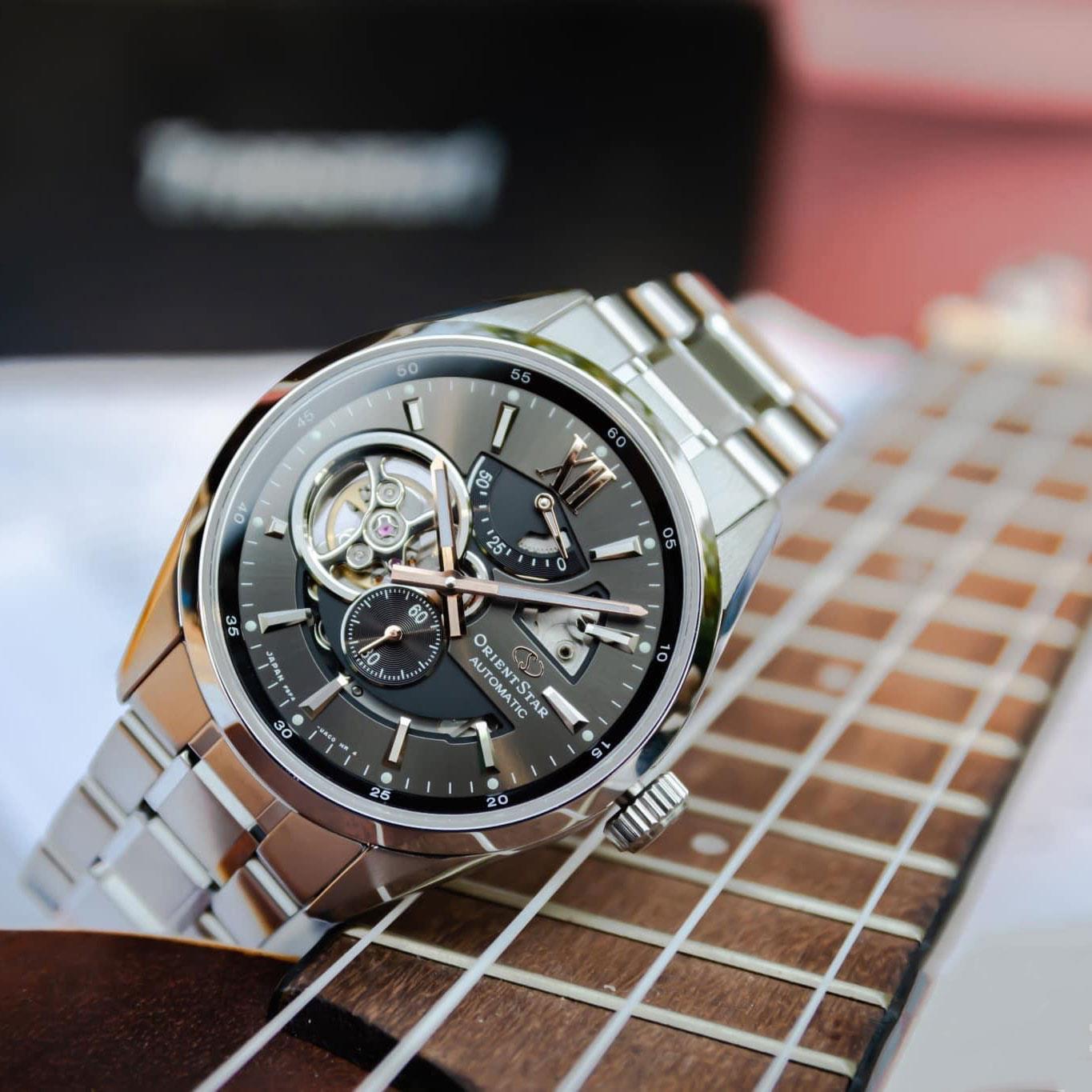 ساعت مچی مردانه اورینت RE-AV0004N00B