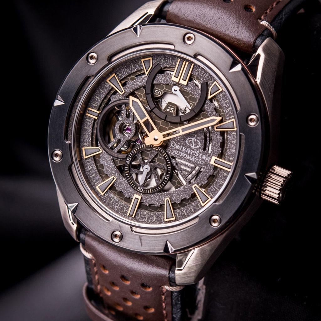 ساعت مچی مردانه اورینت RE-AV0A04B00B