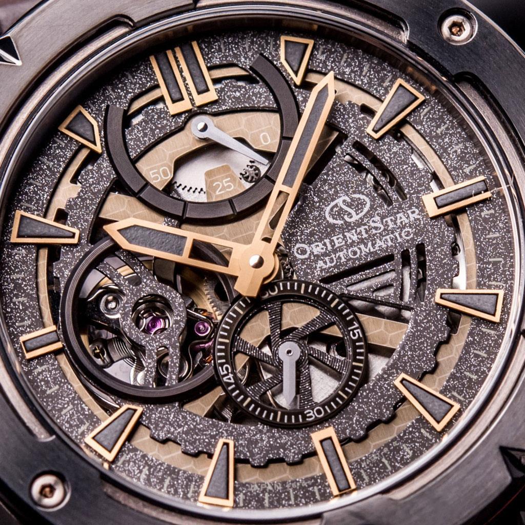 ساعت مچی مردانه اورینت RE-AV0A04B00B