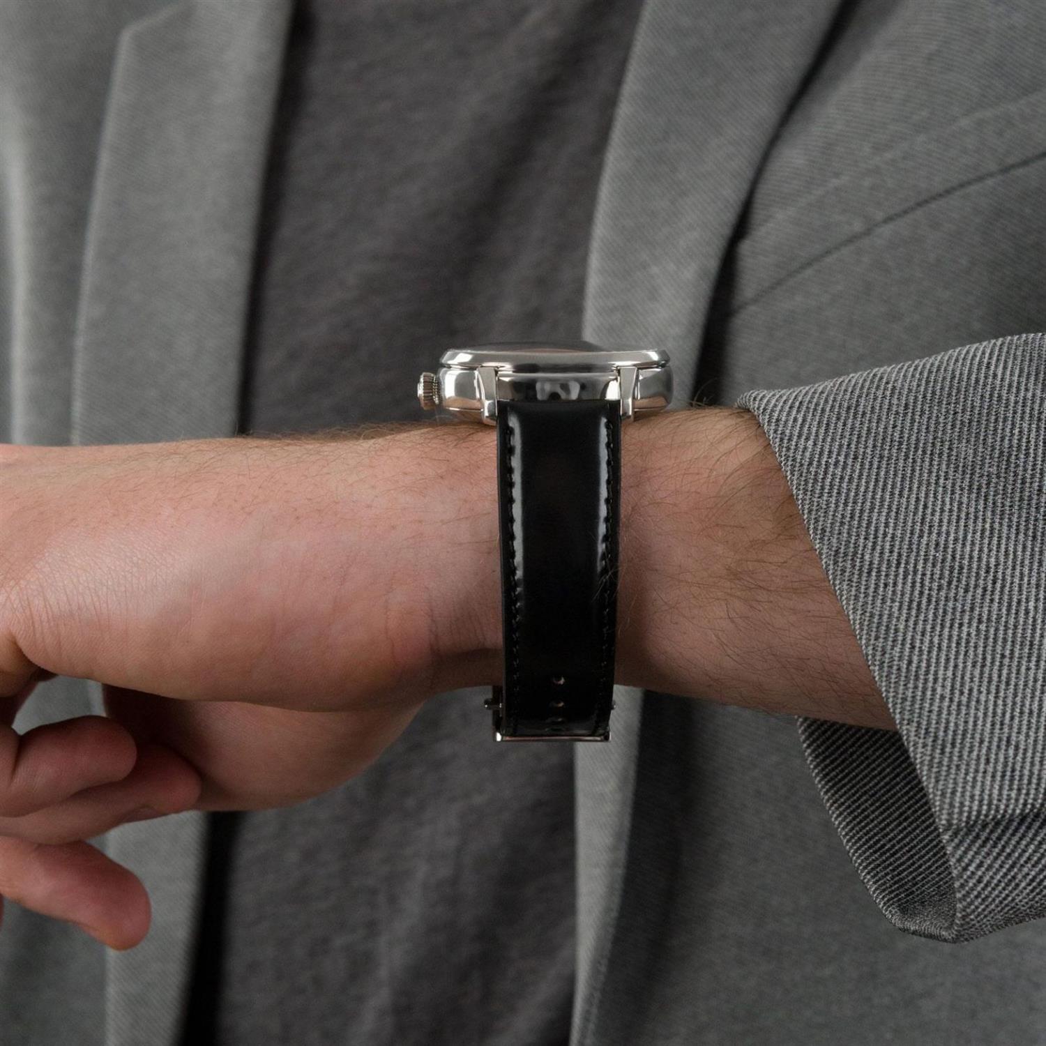 ساعت مچی مردانه اورینت RE-AY0106S00B