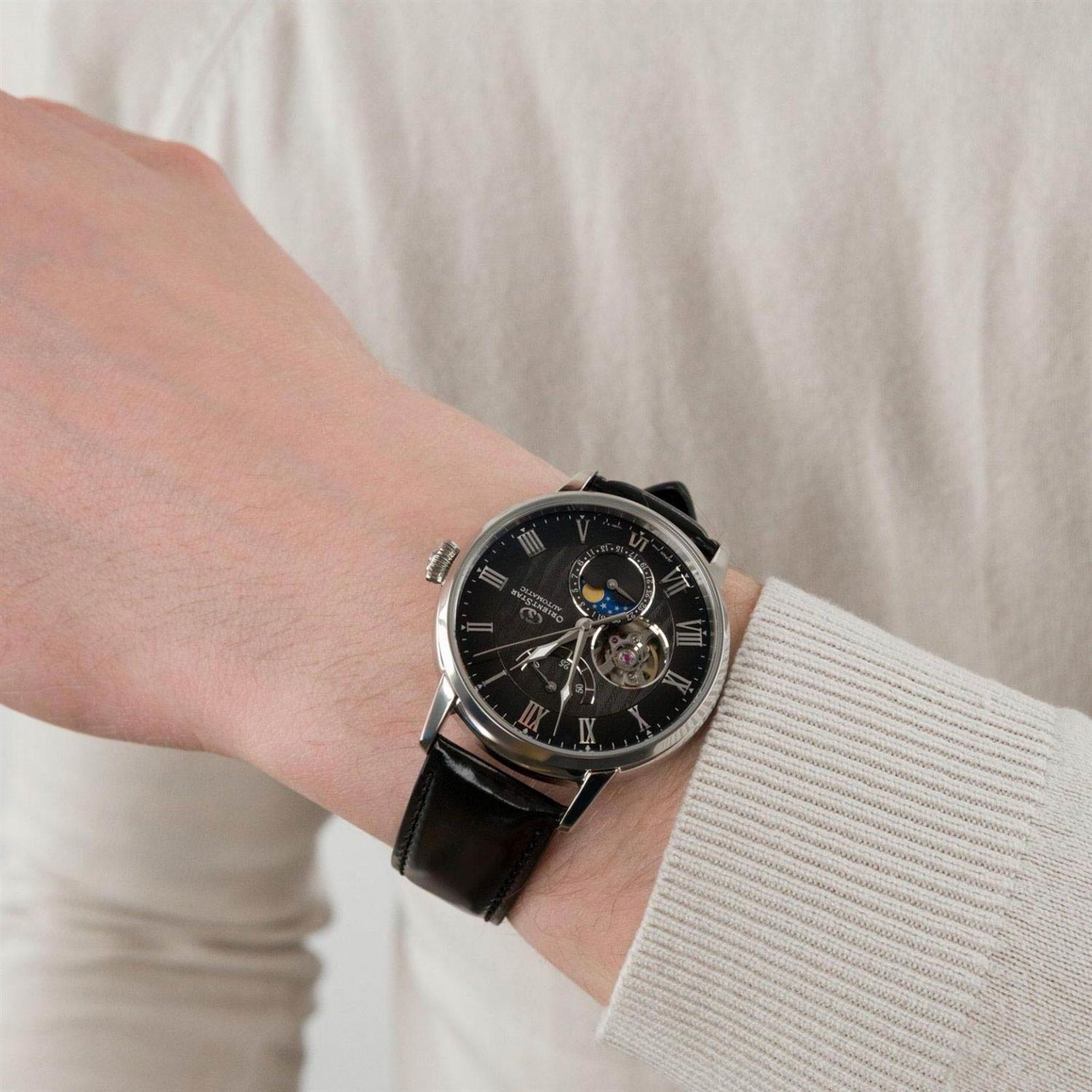 ساعت مچی مردانه اورینت RE-AY0107N00B