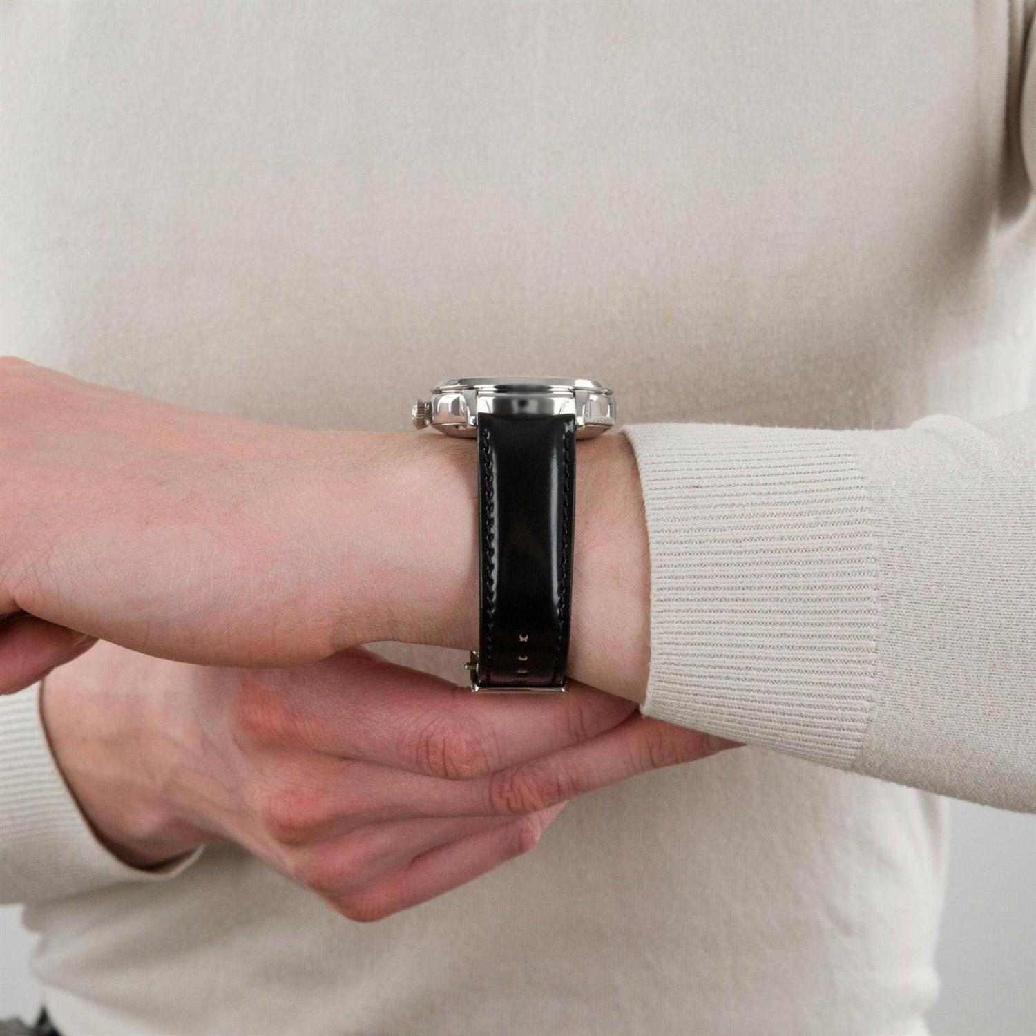 ساعت مچی مردانه اورینت RE-AY0107N00B