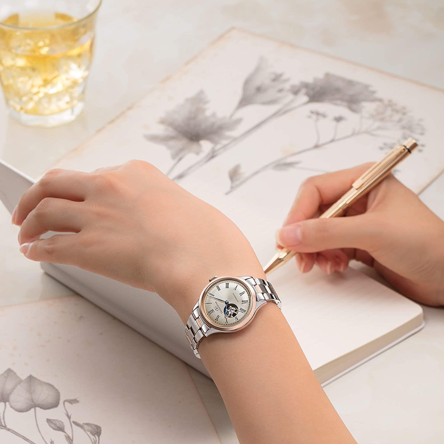 ساعت مچی زنانه اورینت RE-ND0001S00B