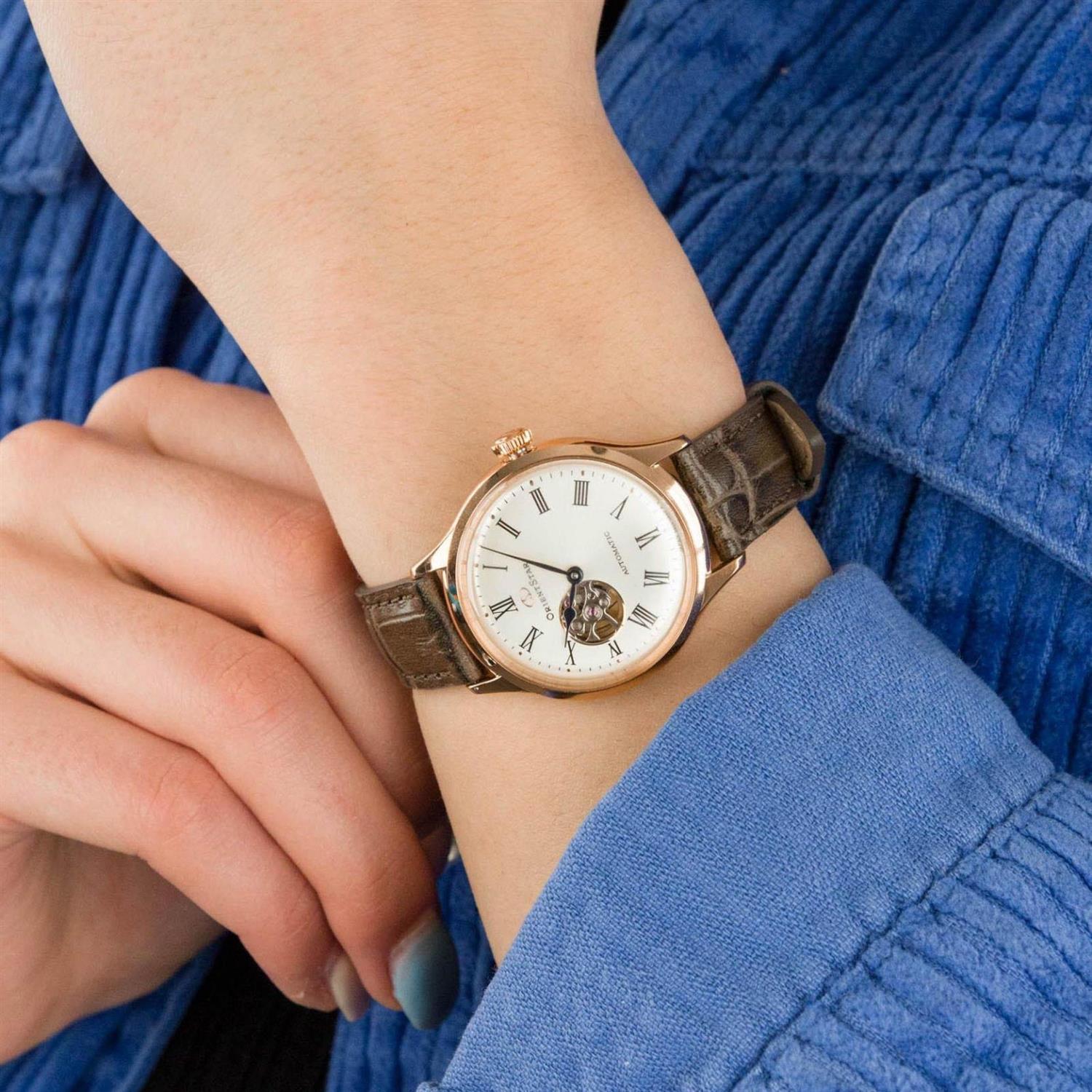 ساعت مچی زنانه اورینت RE-ND0003S00B