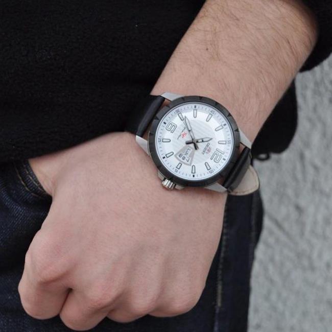 ساعت مچی مردانه اورینت SUG1X003W9